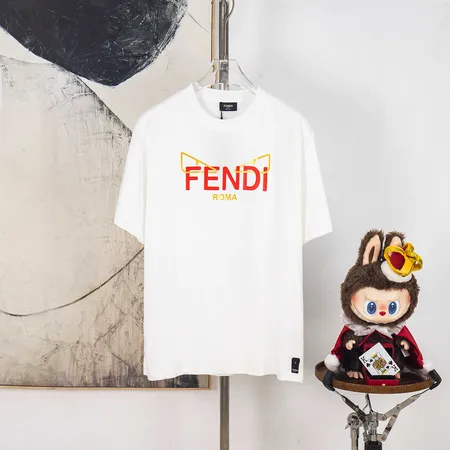 フェンディ Tシャツ