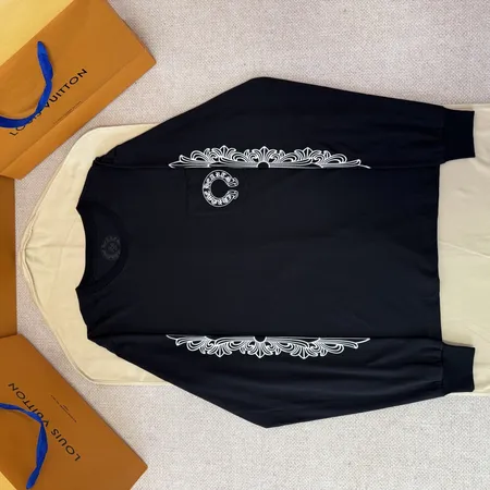 クロムハーツ パーカー