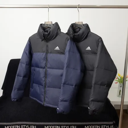 アディダス ダウンジャケット