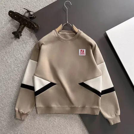 フェンディ パーカー