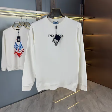 プラダ パーカー