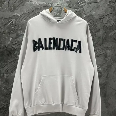 バレンシアガ パーカー