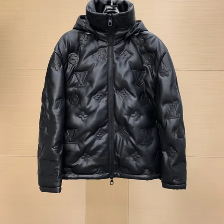 ルイヴィトン ダウンジャケット