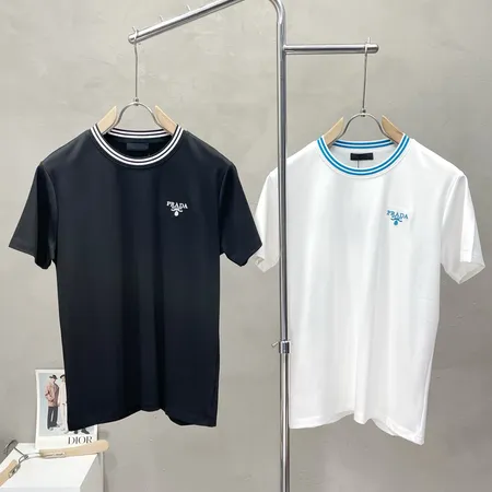 プラダ Tシャツ
