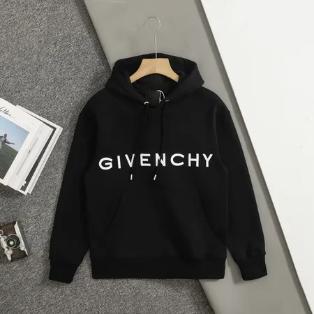 ジバンシィ パーカー