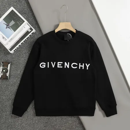 ジバンシィ パーカー