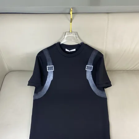 ジバンシィ Tシャツ