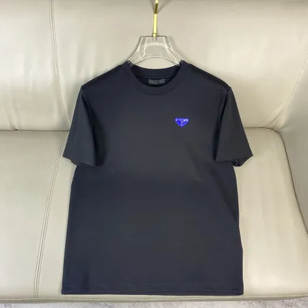 プラダ Tシャツ