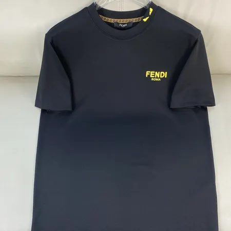 フェンディ Tシャツ