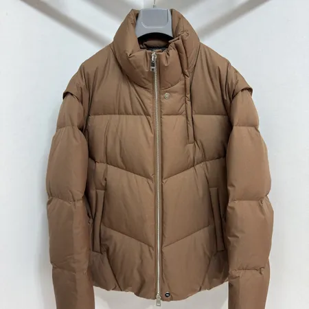 フェンディ ダウンジャケット