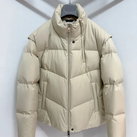 フェンディ ダウンジャケット