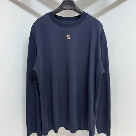 フェンディ Tシャツ