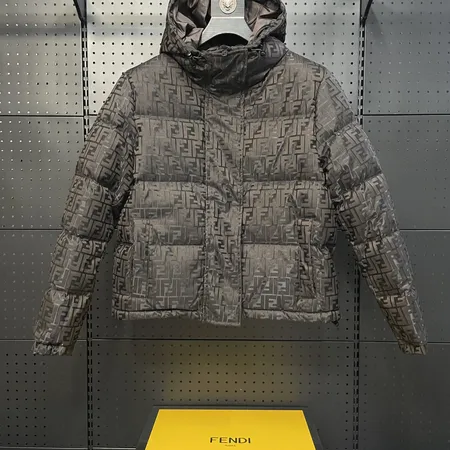 コーチ ダウンジャケット