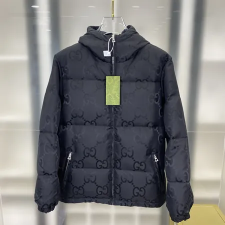 グッチ ダウンジャケット