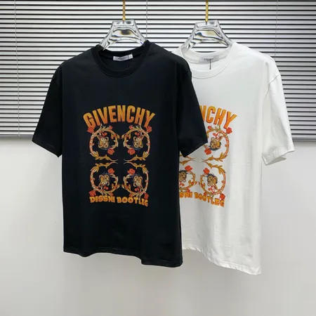 ジバンシィ Tシャツ