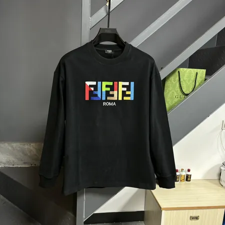 フェンディ パーカー