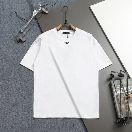 プラダ Tシャツ