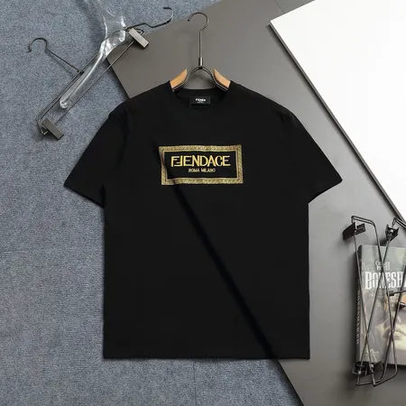 ヴェルサーチ Tシャツ