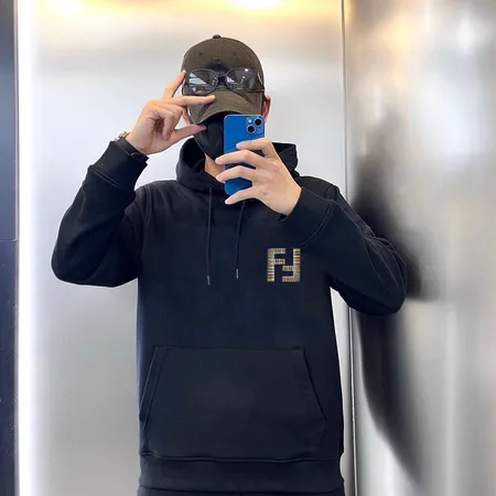 フェンディ パーカー