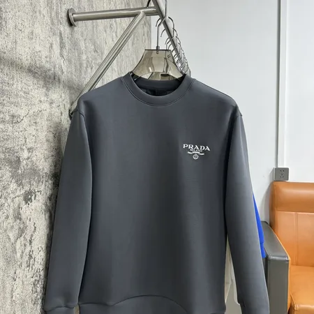 プラダ パーカー