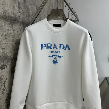 プラダ パーカー