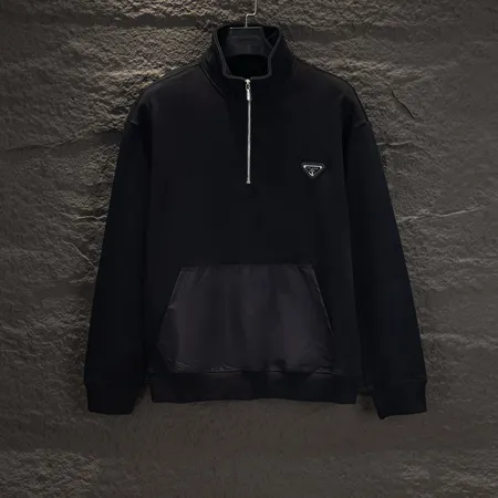 プラダ パーカー