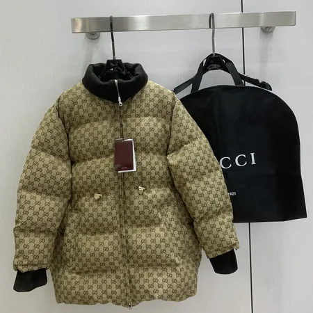 グッチ ダウンジャケット