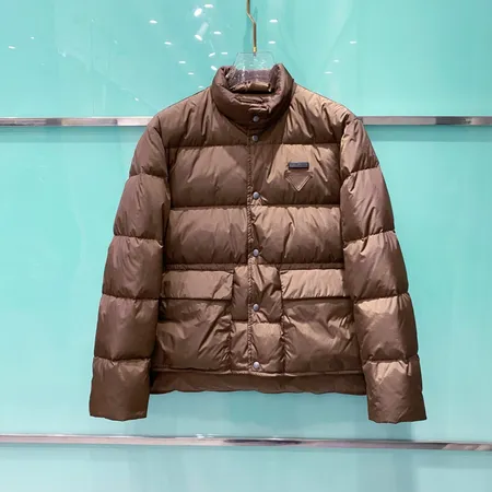 プラダ ダウンジャケット