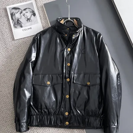 ルイヴィトン ダウンジャケット