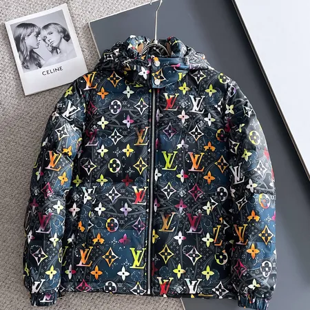 ルイヴィトン ダウンジャケット