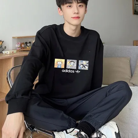 アディダス パーカー