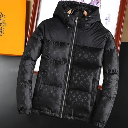 ルイヴィトン ダウンジャケット