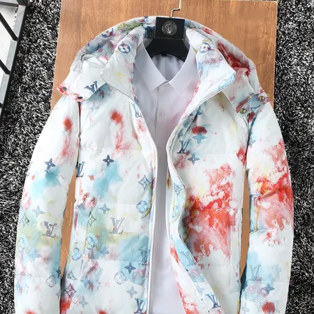 ルイヴィトン ダウンジャケット