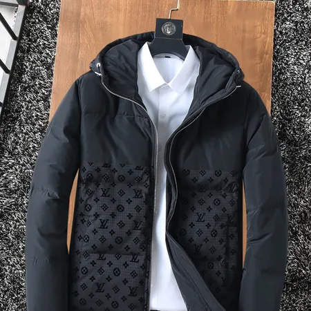 ルイヴィトン ダウンジャケット