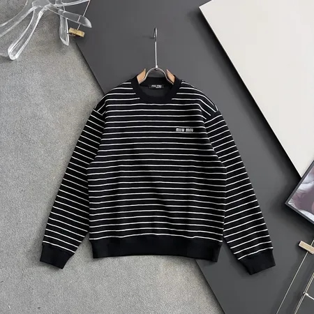 ミュウミュウ パーカー