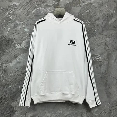 バレンシアガ パーカー