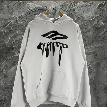 バレンシアガ パーカー