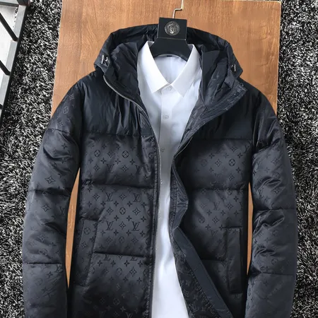 ルイヴィトン ダウンジャケット