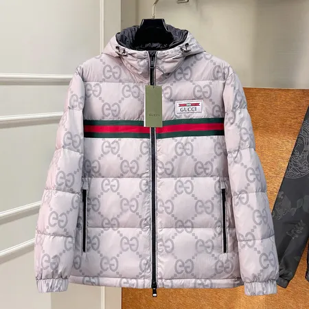 グッチ ダウンジャケット