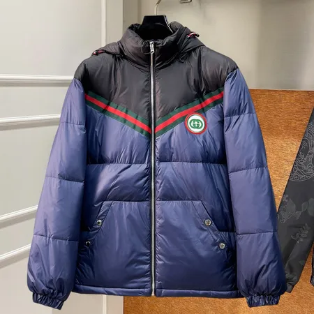 グッチ ダウンジャケット