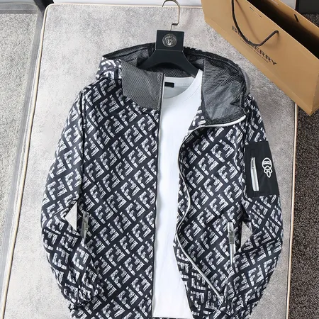 コーチ ダウンジャケット