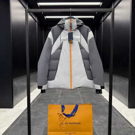 ルイヴィトン ダウンジャケット