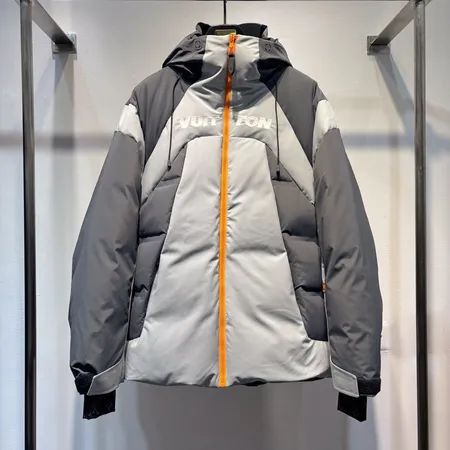 ルイヴィトン ダウンジャケット