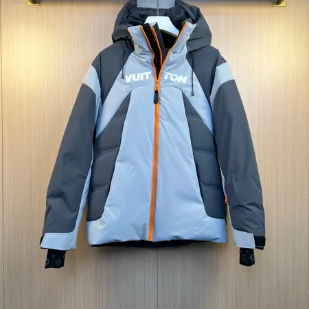 ルイヴィトン ダウンジャケット