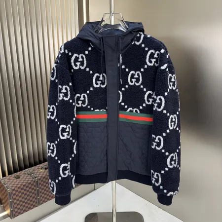 グッチ ダウンジャケット