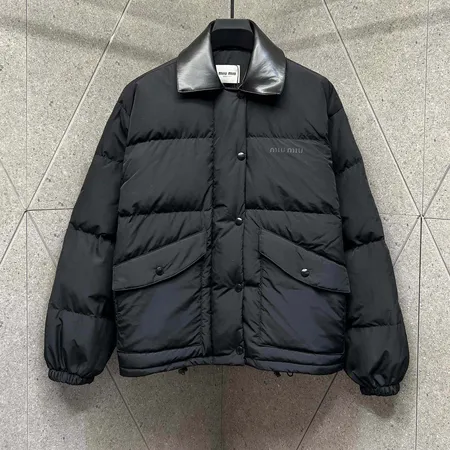 ステューシー ダウンジャケット