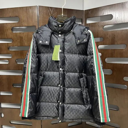 グッチ ダウンジャケット