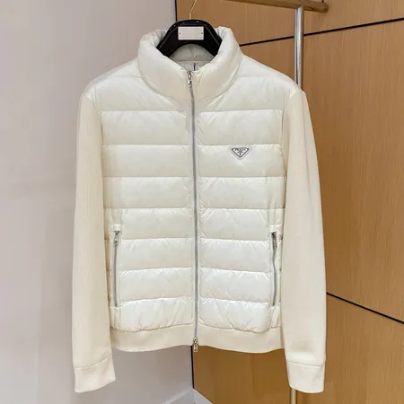 プラダ ダウンジャケット