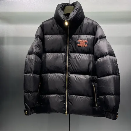 セリーヌ ダウンジャケット