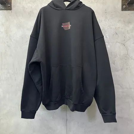 バレンシアガ パーカー